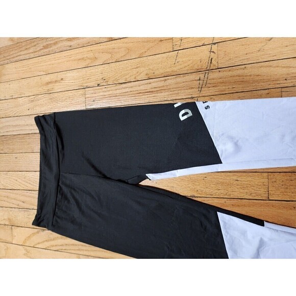 DKNY Sports 2 Pieces Legging Set Athletic/Casual Size 14/16 - Picture 10 of 12
